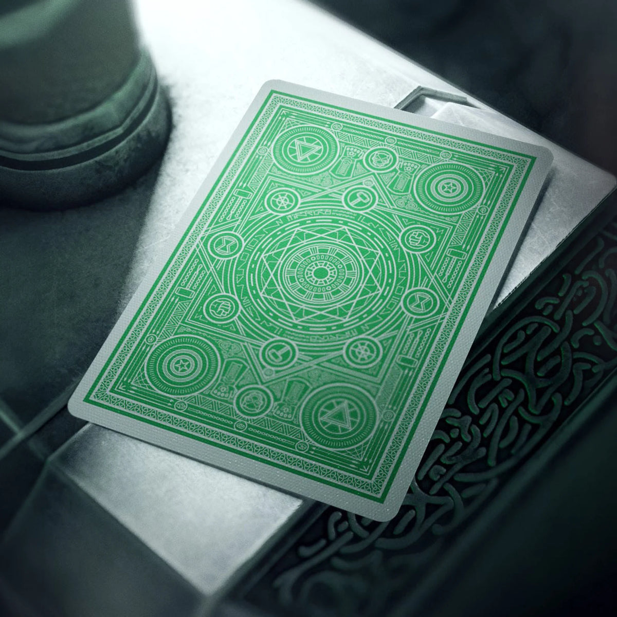 Theory11 Avengers: The Infinity Saga Playing Cards – Groen - 4